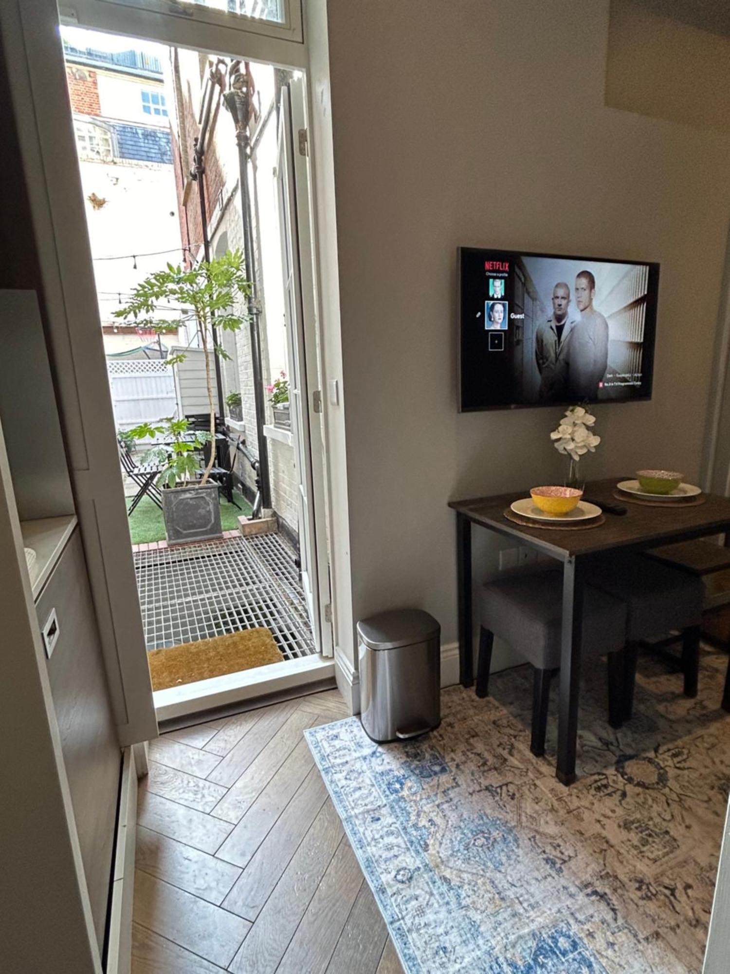 Chelsea Flat, Convenient And Quiet Londra